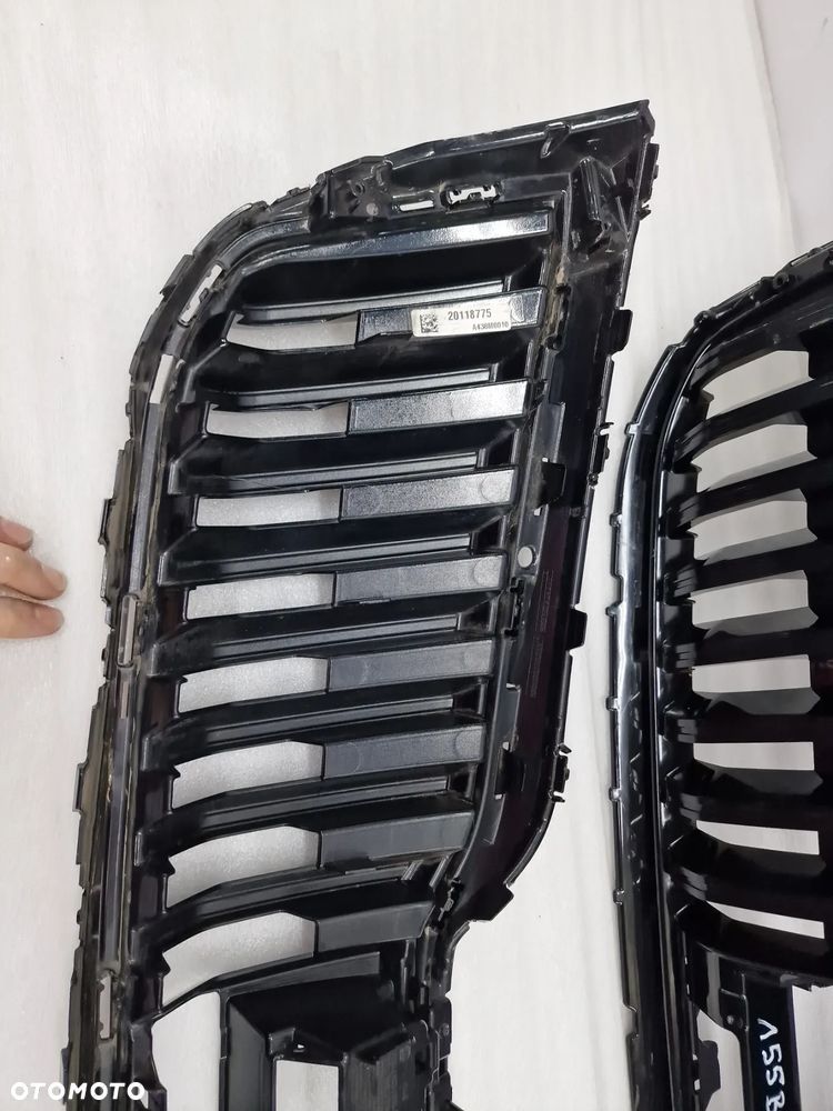 SKODA SUPERB III 3 LIFT 3V0 18- ATRAPA / GRILL PRZEDNI PRZÓD , NR 3V0853653G / 3V0853653K , NR AUKCJI GL155 - 11