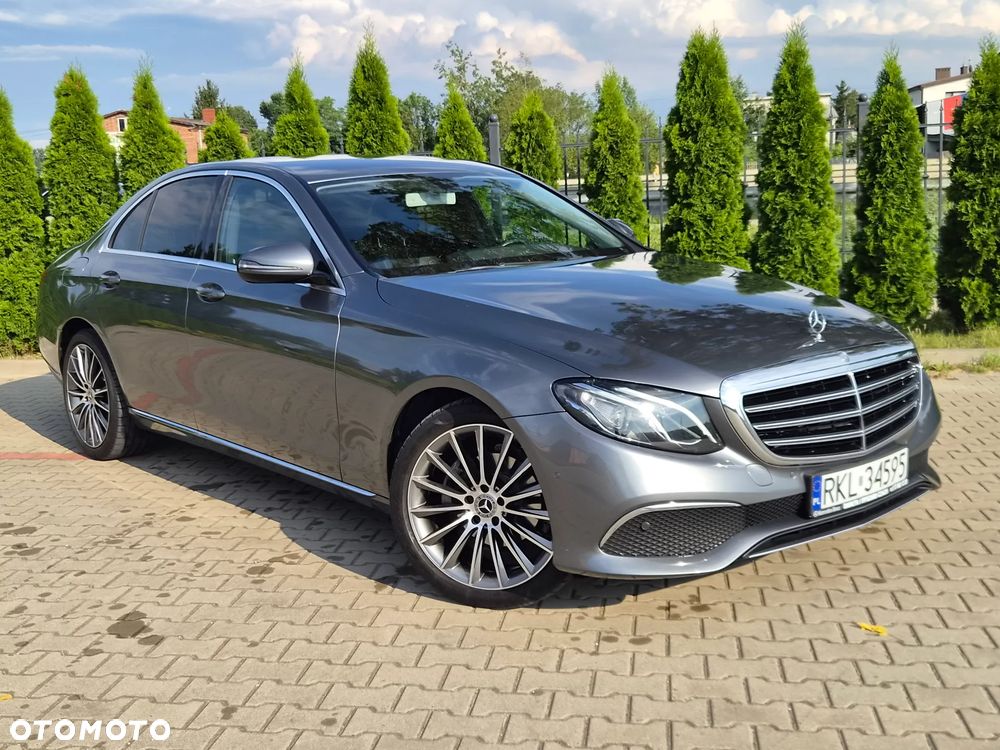 Mercedes-Benz Klasa E 220 d 9G-TRONIC - 4