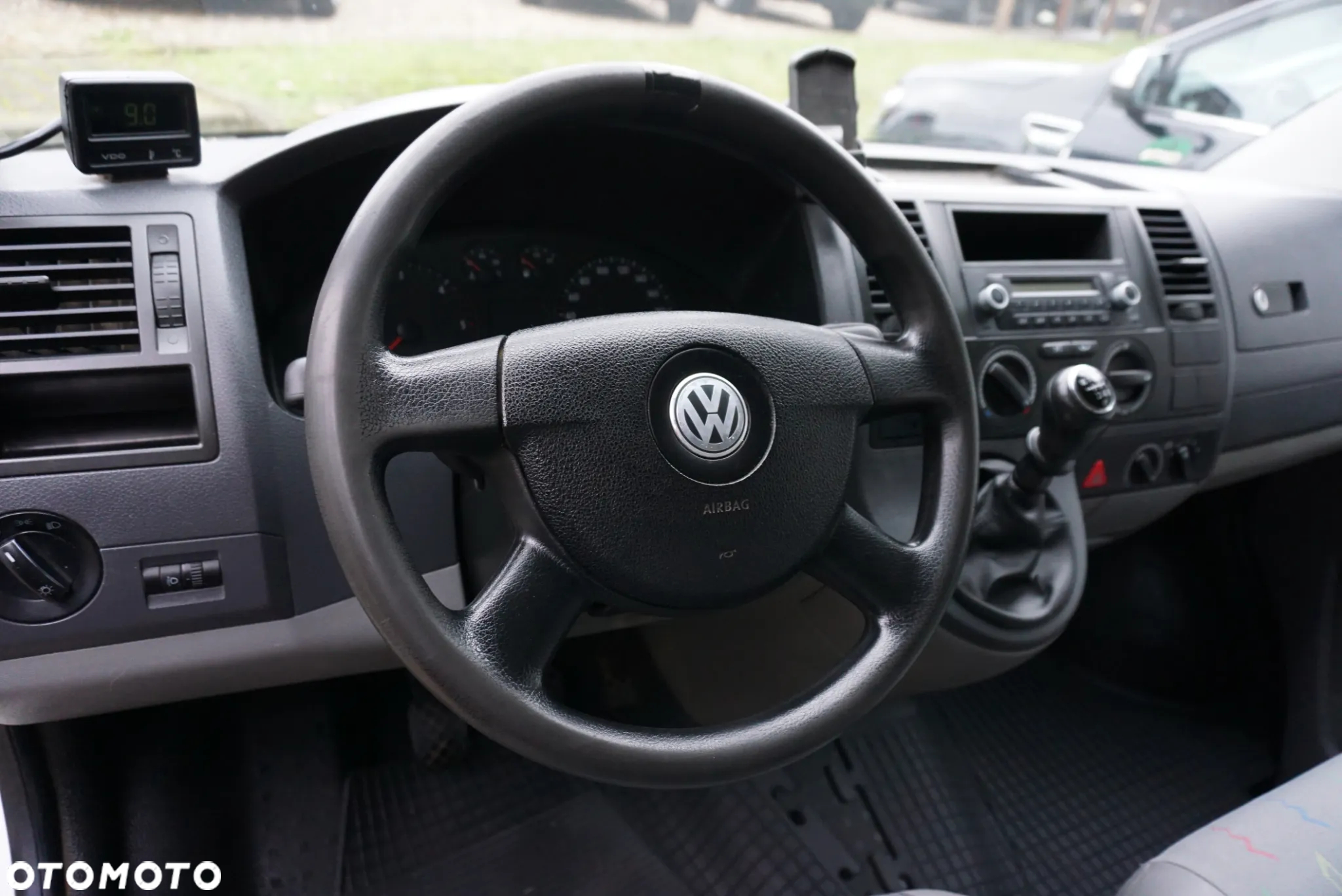Volkswagen Transporter Caravelle Kurz DPF Comfortline - 9