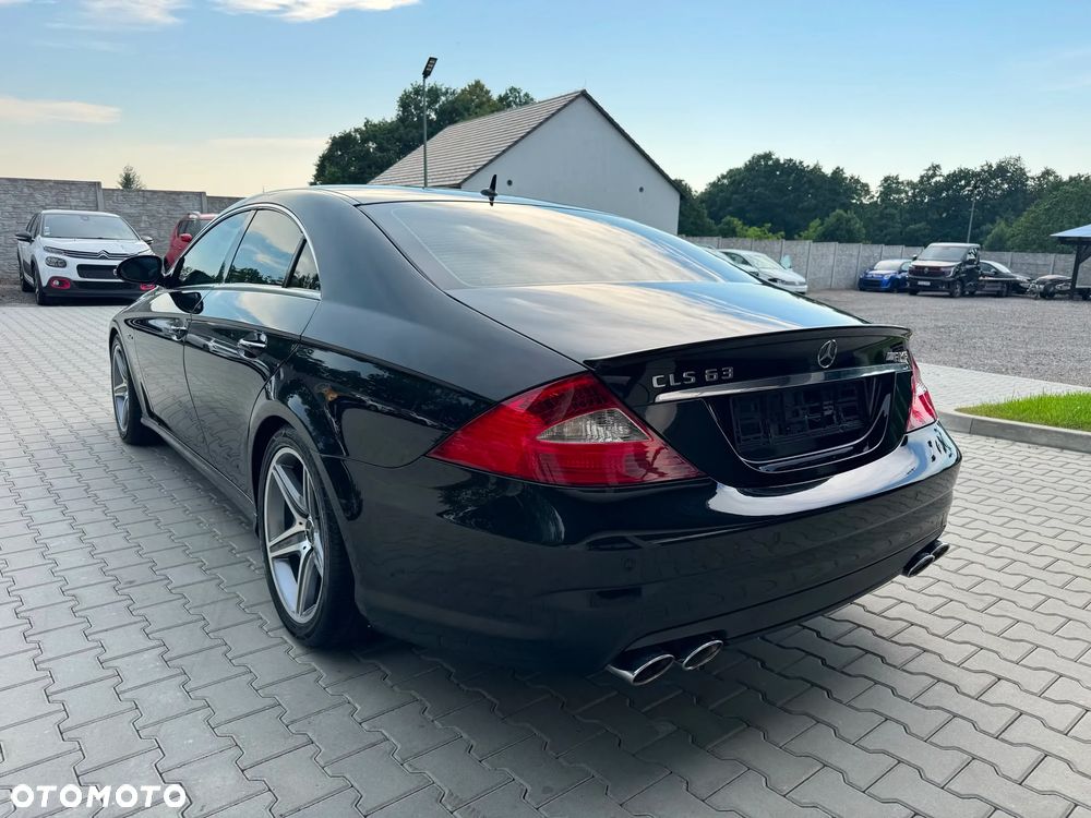 Mercedes-Benz CLS 63 AMG 7G-TRONIC - 11