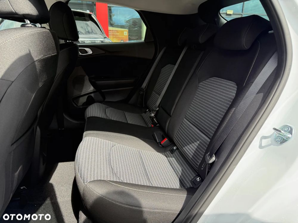 Kia XCeed 1.6 T-GDI M DCT - 15