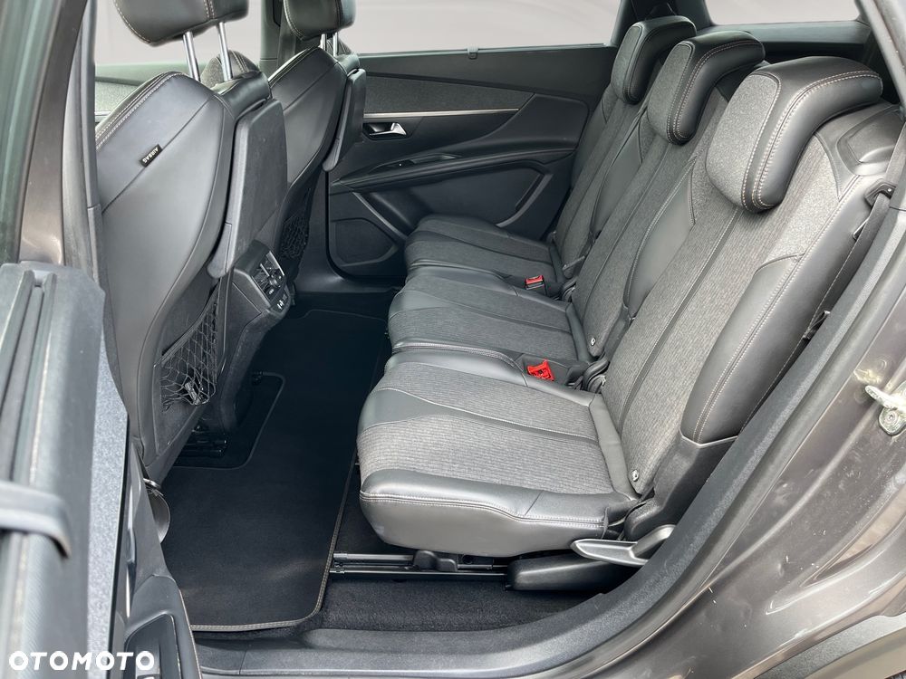 Peugeot 5008 - 22