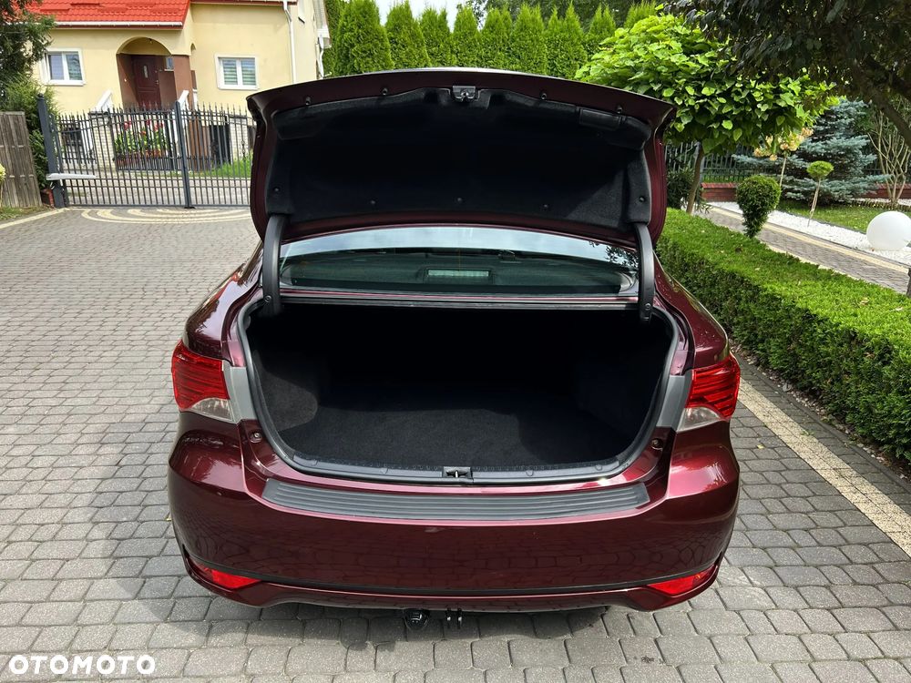 Toyota Avensis 1.8 Business Edition - 13
