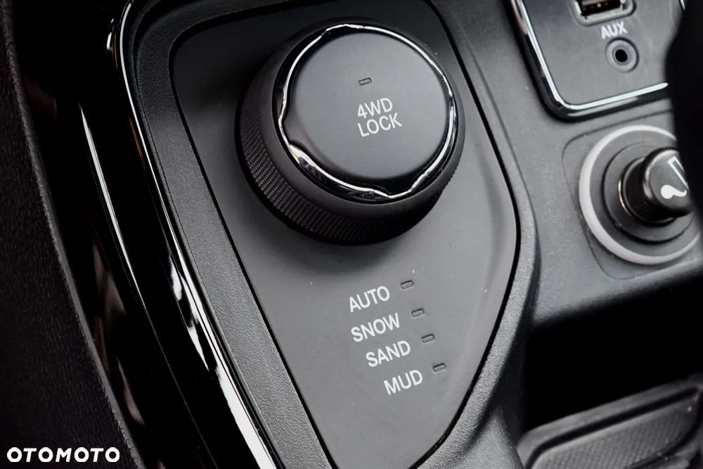 Jeep Compass 1.4 TMair Limited 4WD S&S - 24