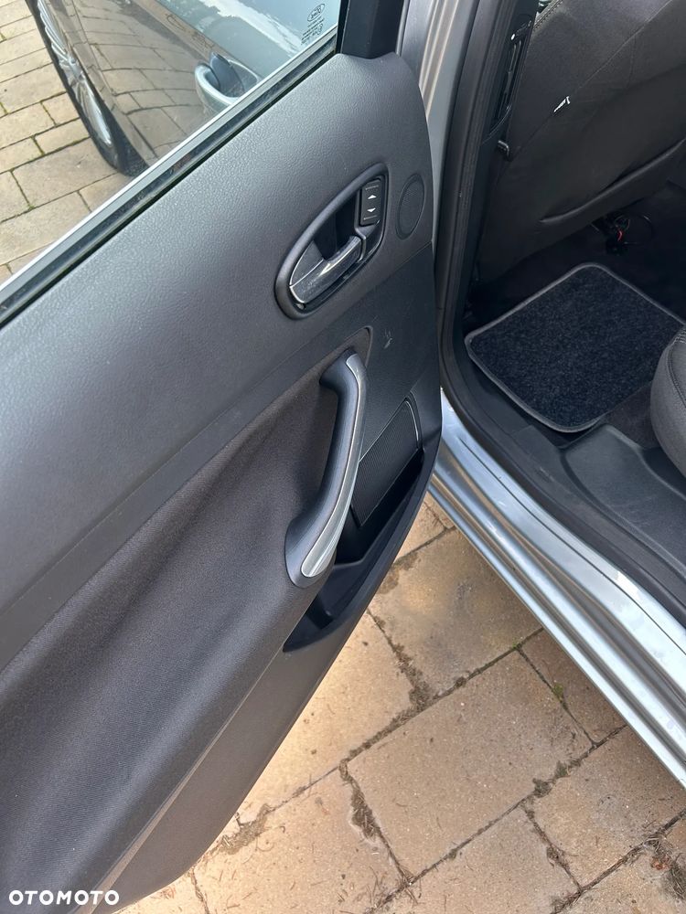 Ford Mondeo - 21