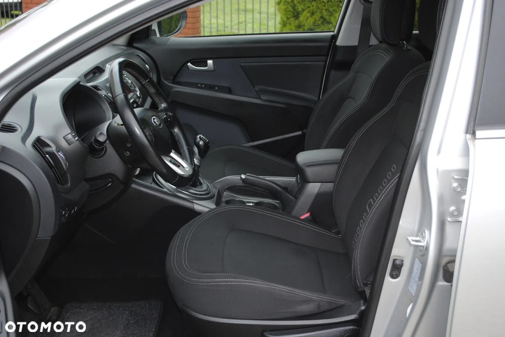 Kia Sportage 1.7 CRDI 2WD Attract - 17