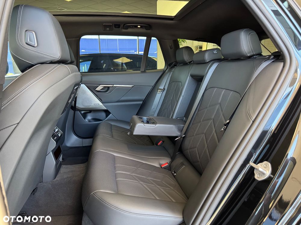 BMW Seria 5 520d xDrive - 25