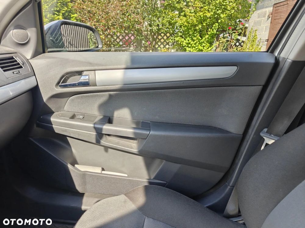 Opel Astra - 8