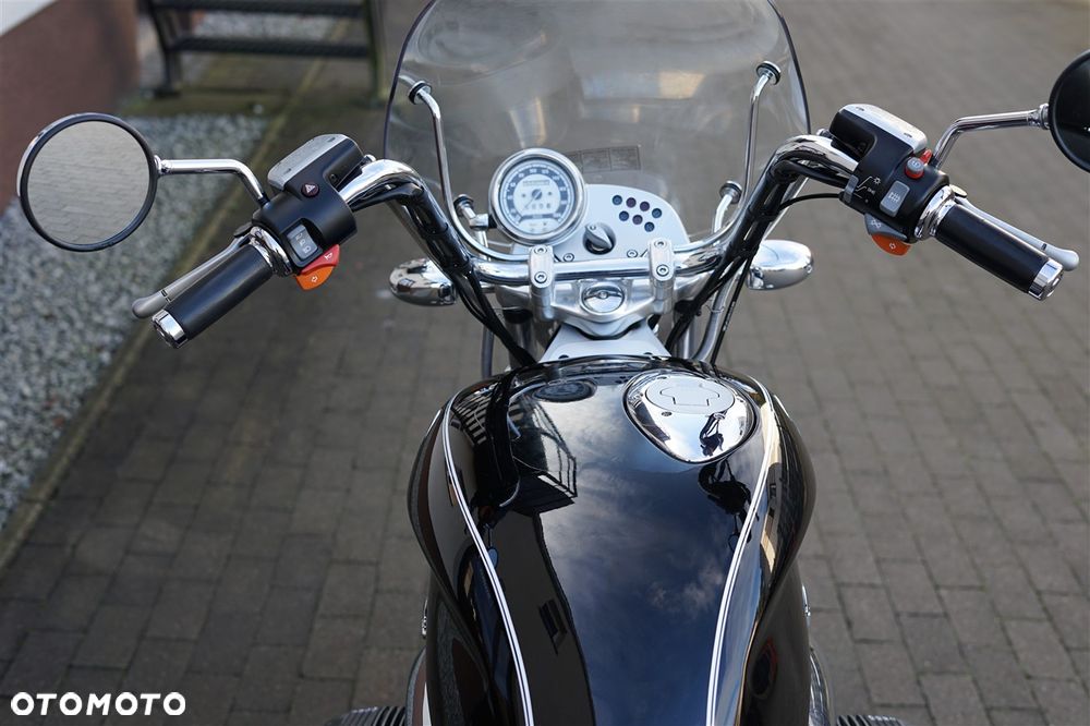 BMW R - 16