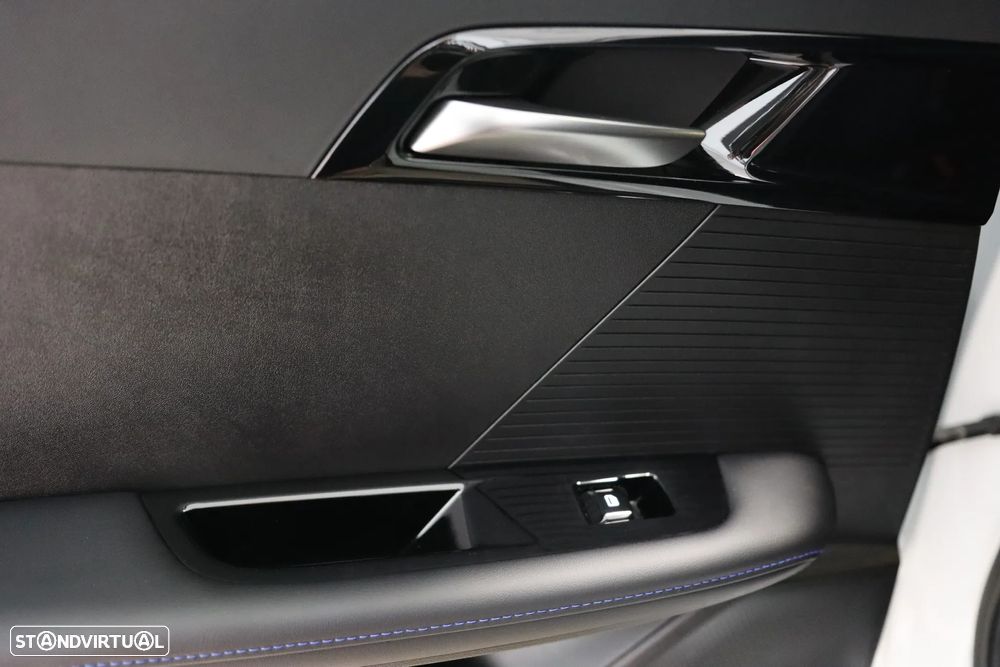 MG MG4 4 Luxury 64 kWh - 18