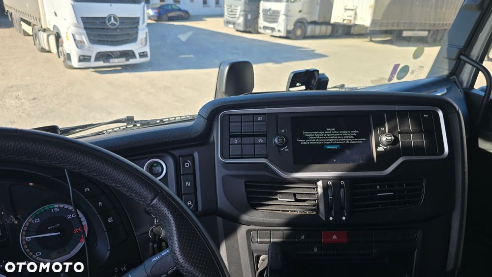 Iveco S-WAY - 14