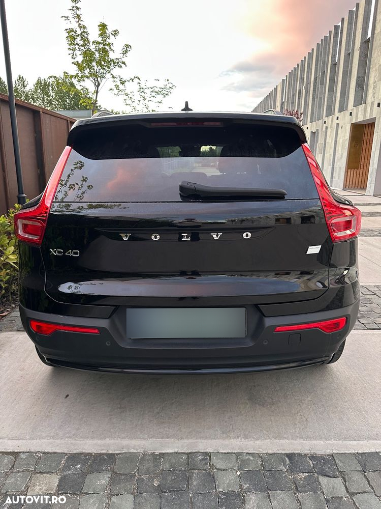 Volvo XC 40 Recharge Single Motor RWD Plus - 2