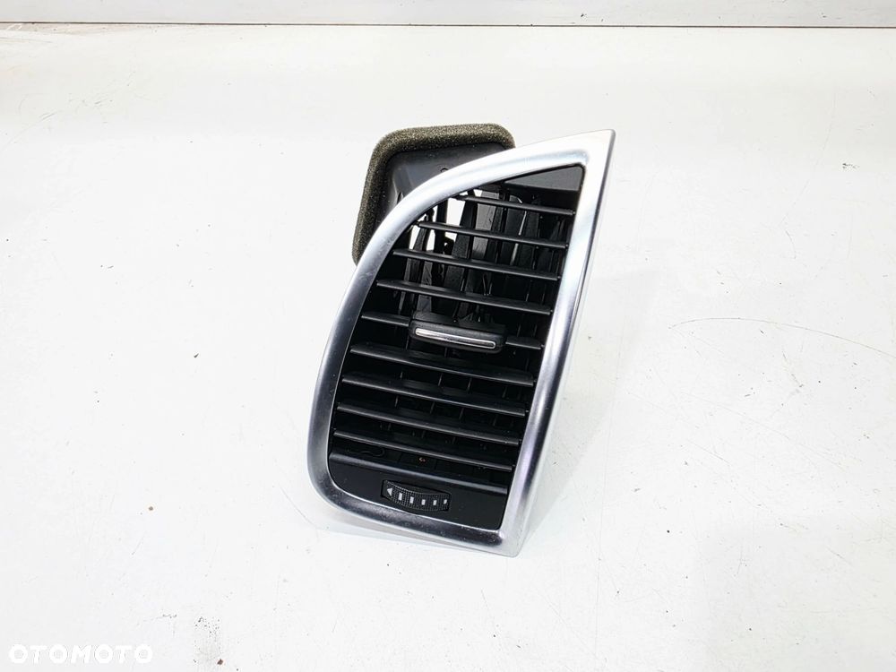 KRATKA NAWIEWU PRAWA AUDI Q7 4L 4L0820902 - 1