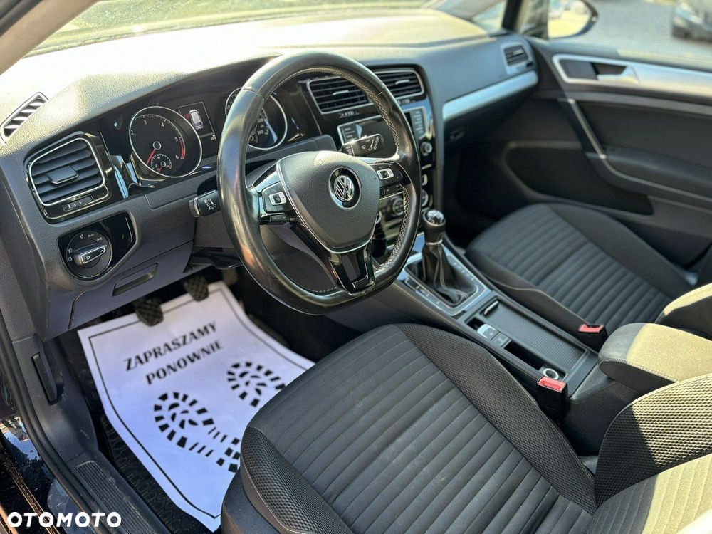 Volkswagen Golf - 13