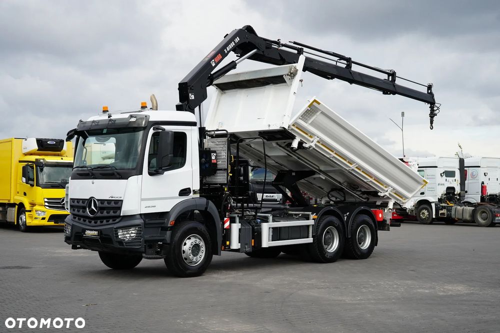Mercedes-Benz Arocs