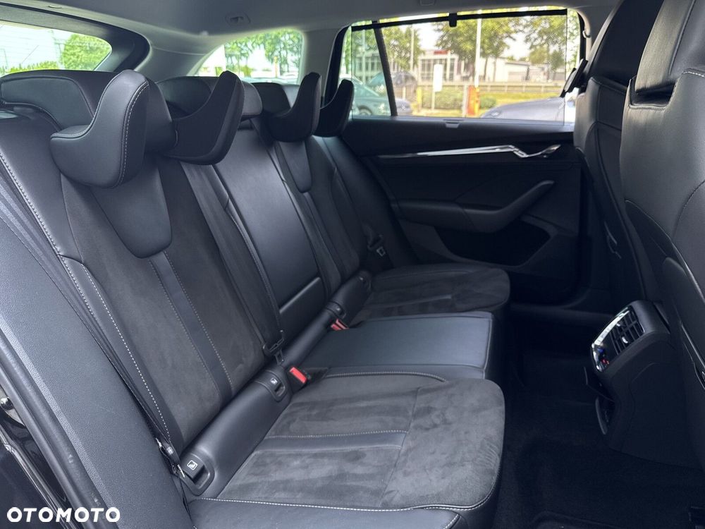 Skoda Octavia Scout 2.0 TDI 4x4 DSG - 15