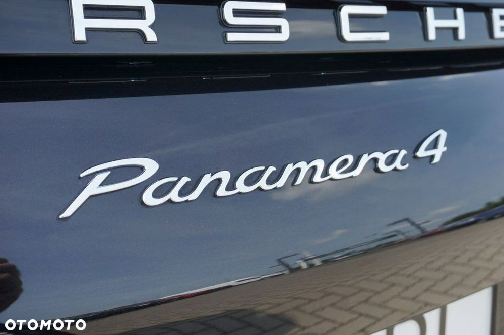 Porsche Panamera 4 - 31