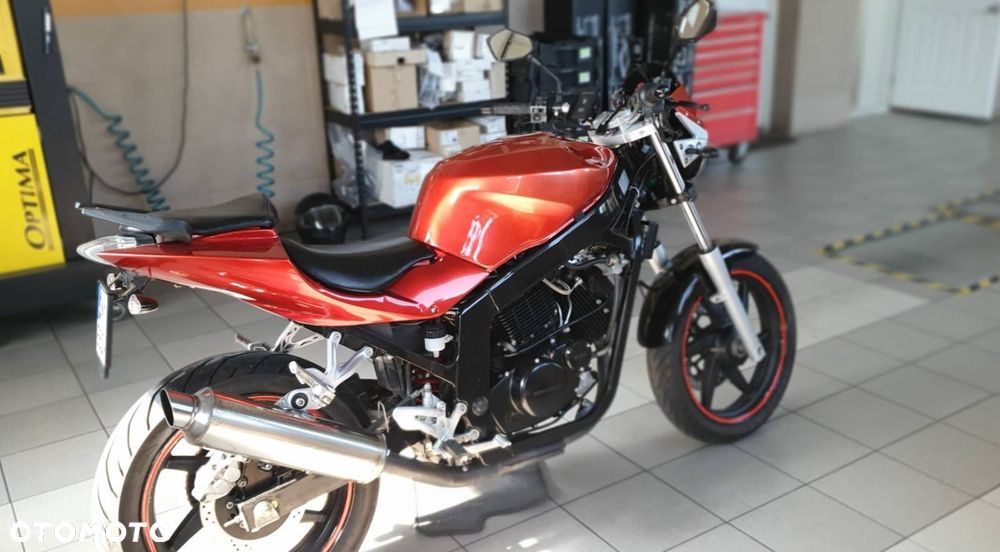 Hyosung GT Comet - 2