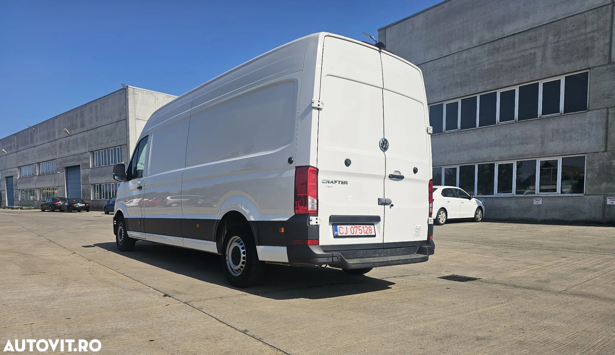 Volkswagen CRAFTER L4H3 2.0 tdi 140cp - 6