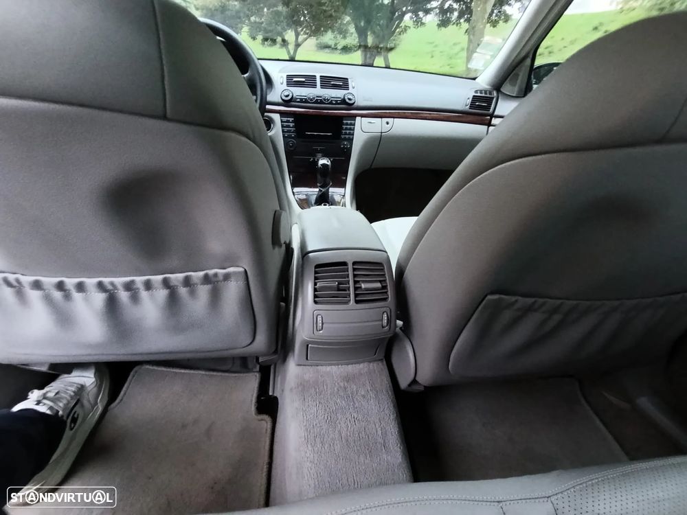 Mercedes-Benz E 220 CDi Elegance - 30