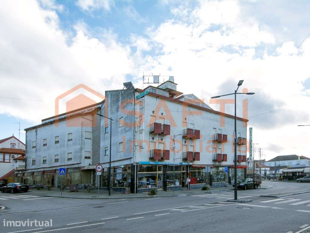 Estabelecimento de HOSPEDAGEM, COMÉRCIO E SERVIÇOS no centro de Vil... - Grande imagem: 2/10