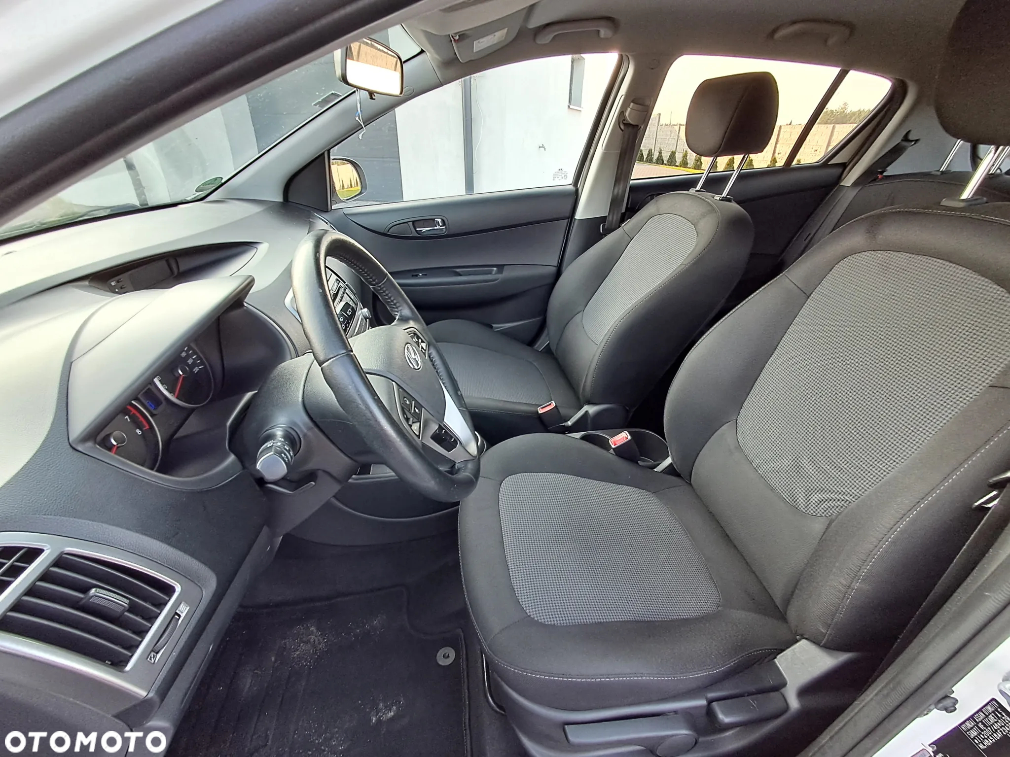 Hyundai i20 1.2 GO - 15