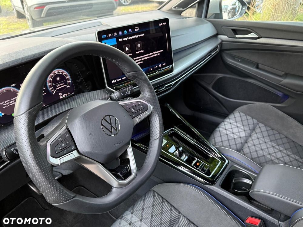 Volkswagen Golf 1.5 eTSI mHEV R-Line Plus DSG - 9