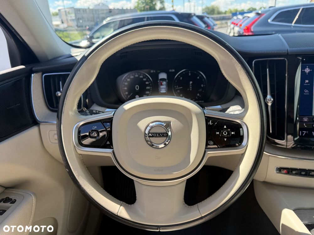 Volvo XC 60 - 31