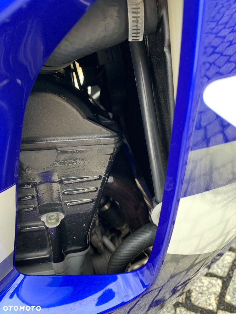 Yamaha R1 - 7