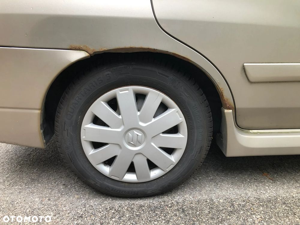 Suzuki Liana 1.6 Comfort - 13