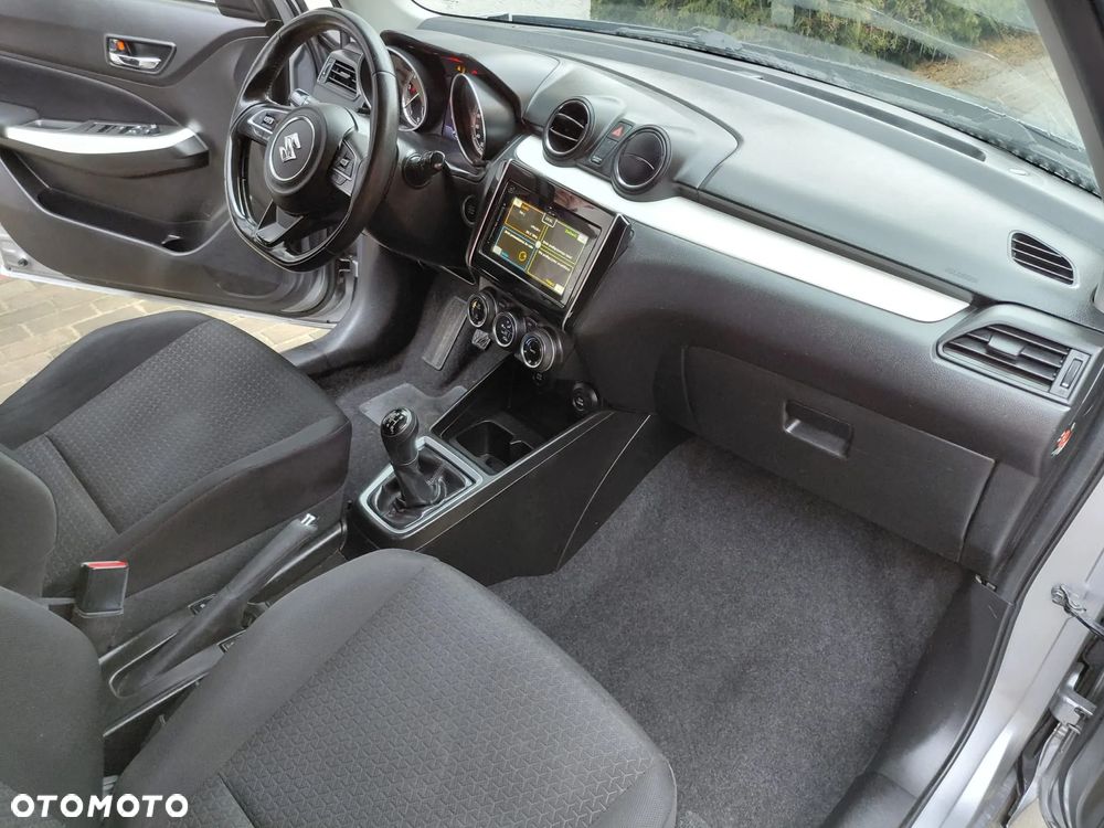Suzuki Swift - 17