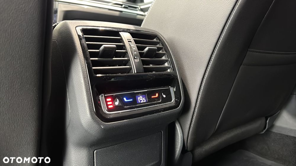 Volkswagen Arteon 2.0 TSI R-Line DSG - 22