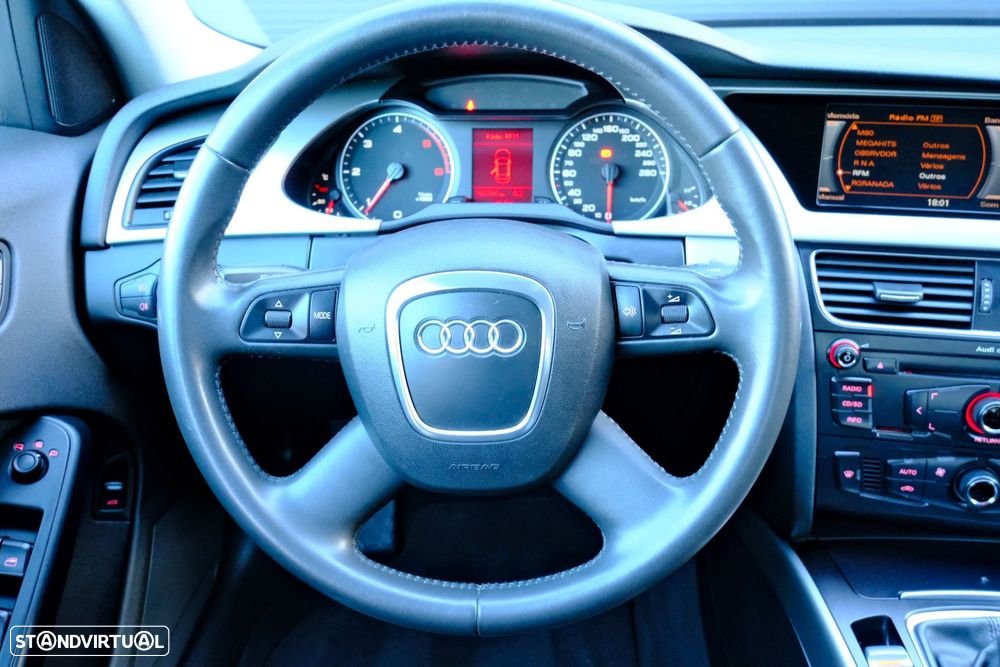 Audi A4 2.0 TDI exclusive - 14