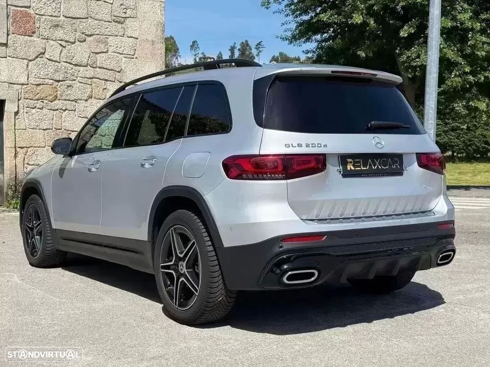 Mercedes-Benz GLB 200 d AMG Line - 12