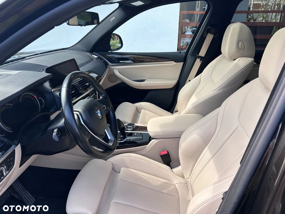 BMW X3 xDrive30i Luxury Line - 6