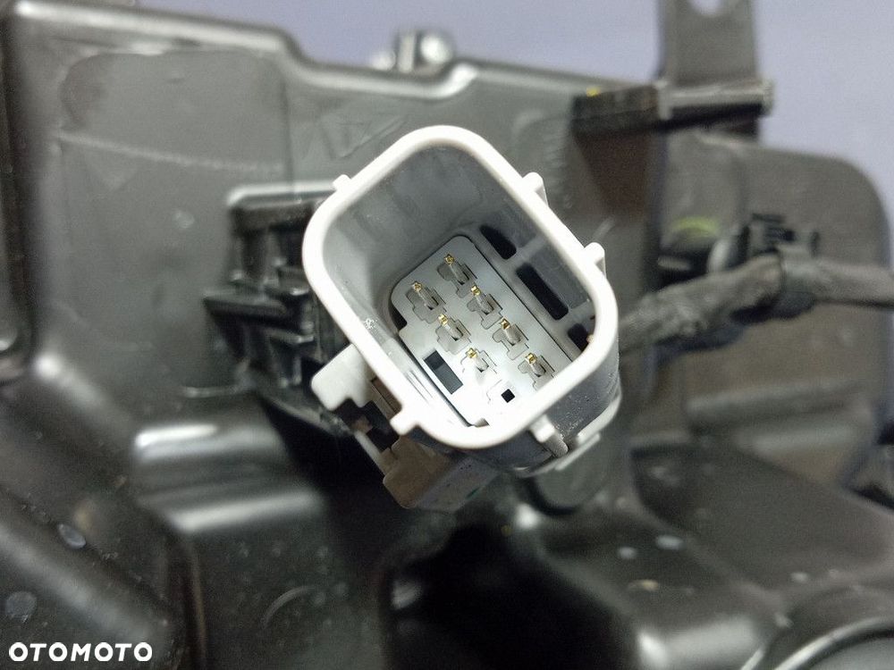 TOYOTA COROLLA XG10 CROSS REFLEKTOR PRAWY FULL LED - 4