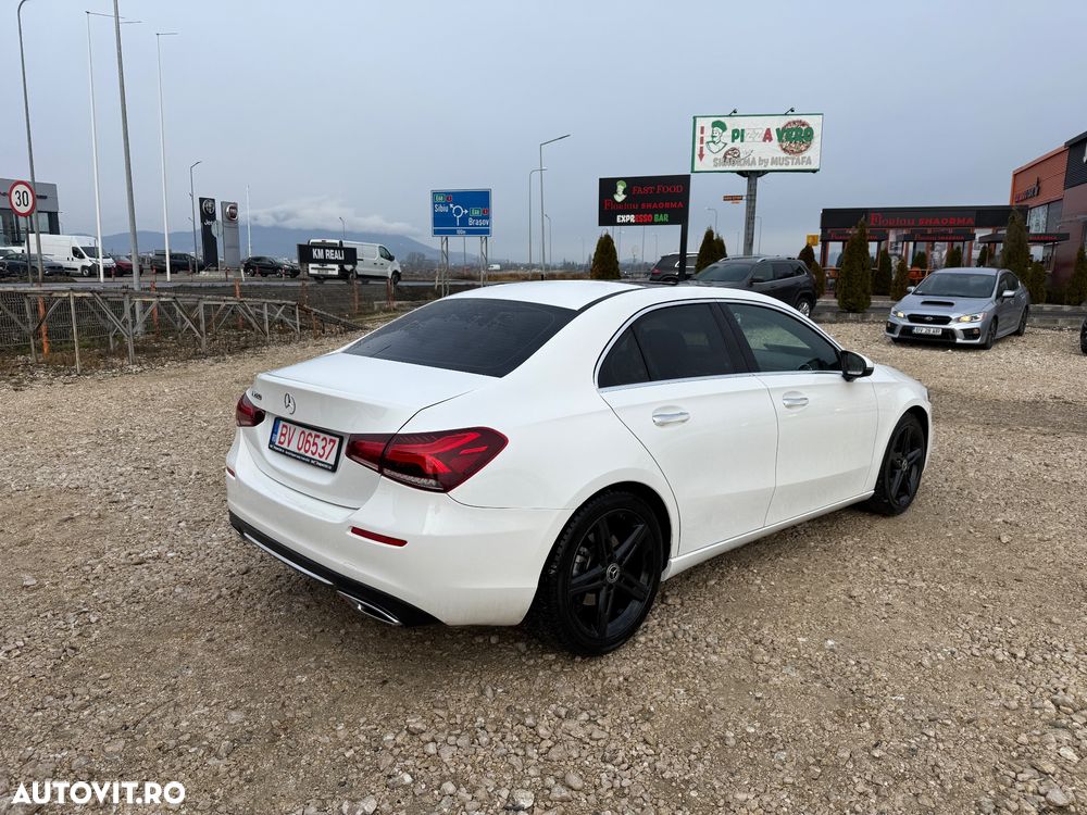 Mercedes-Benz A 220 Sedan 7G-DCT - 4