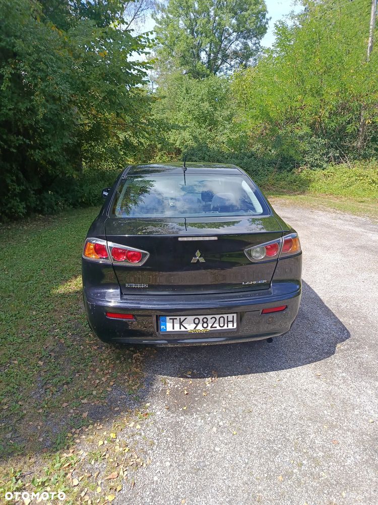 Mitsubishi Lancer - 11