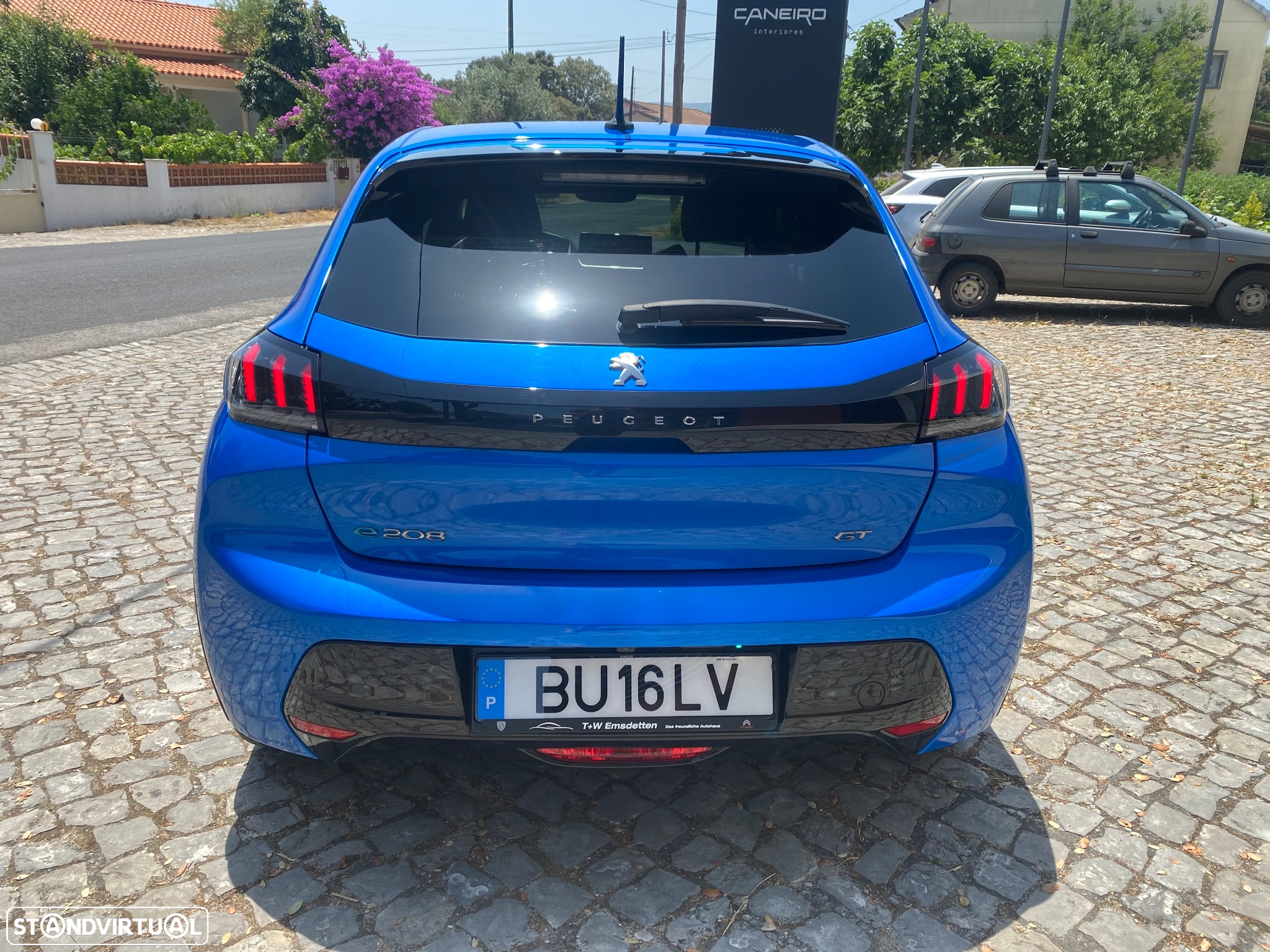 Peugeot e-208 GT - 6