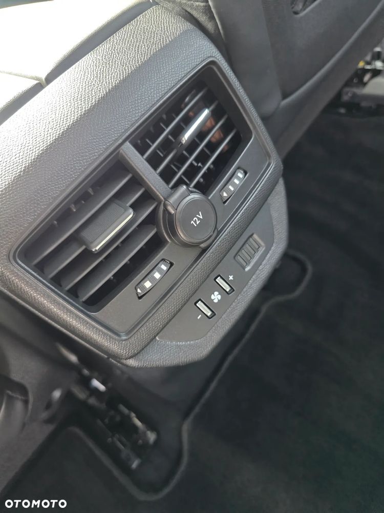 Peugeot 5008 - 19