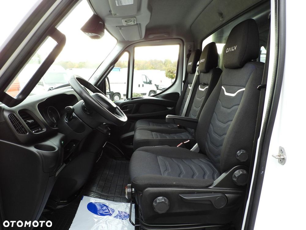 Iveco DAILY 50C17 PLANDEKA 10 PALET TEMPOMAT PNEUMATYKA BLIŹNIACZE KOŁA KLIMATYZACJA  180KM - 24