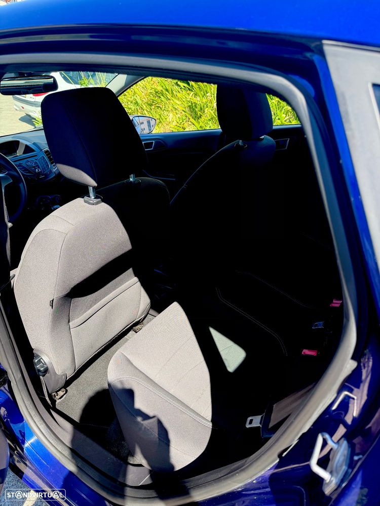 Ford Fiesta 1.0 T EcoBoost Titanium - 10