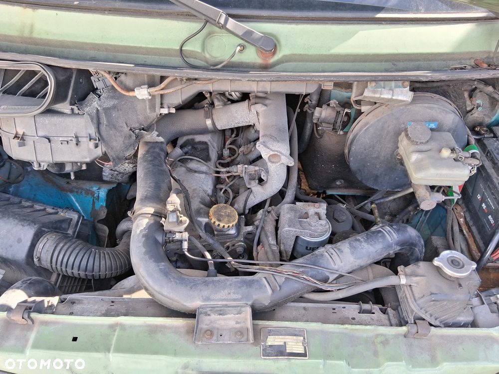 Mercedes-Benz Sprinter - 13