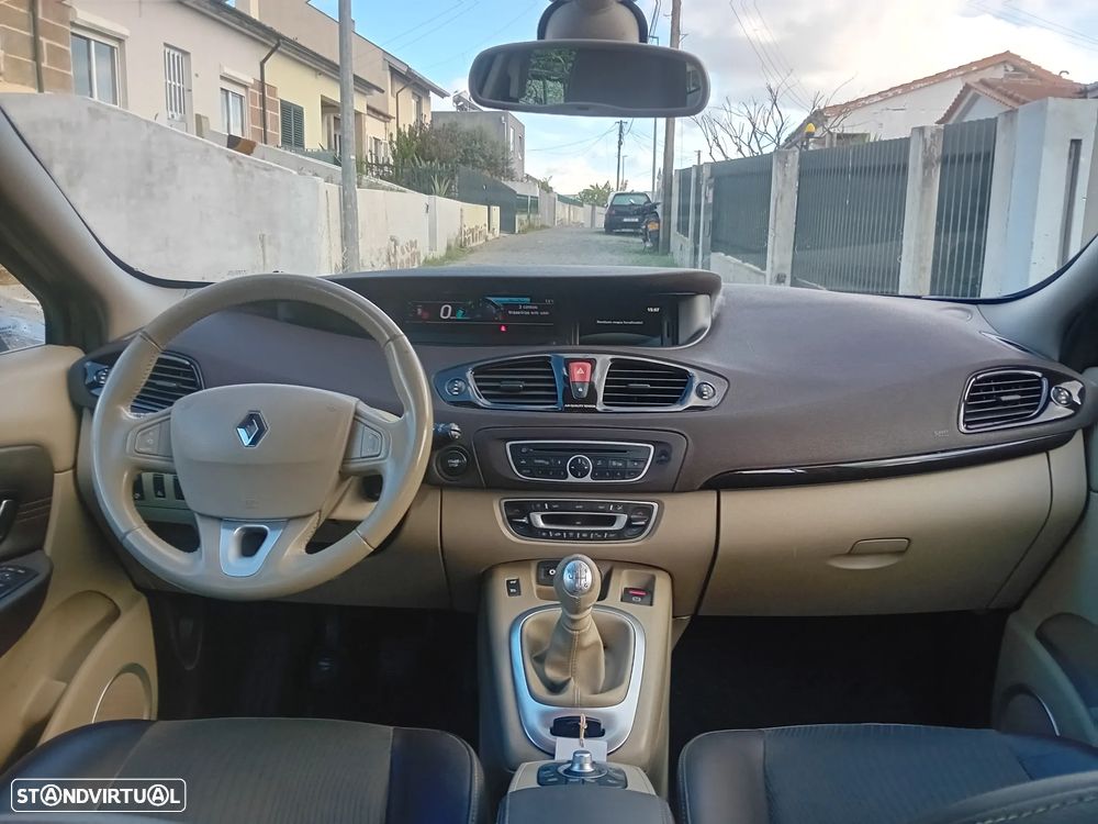 Renault Grand Scénic 1.5 dCi Dynamique S 7L - 21
