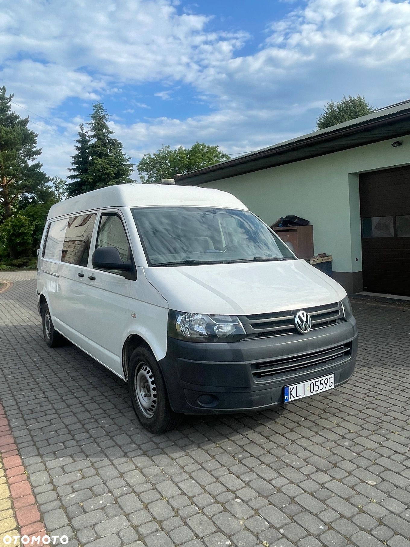 Volkswagen Transporter - 1
