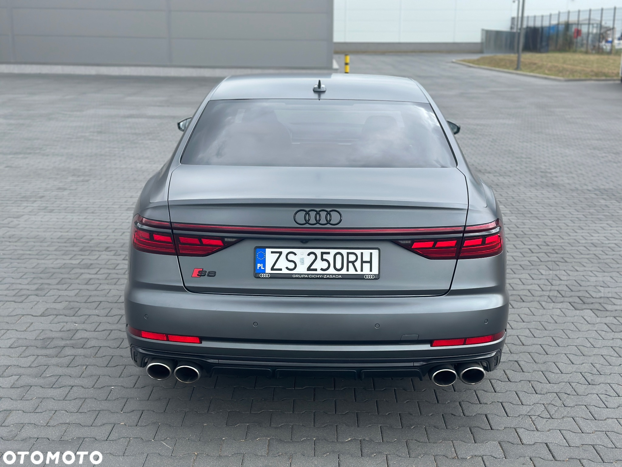 Audi S8 - 5