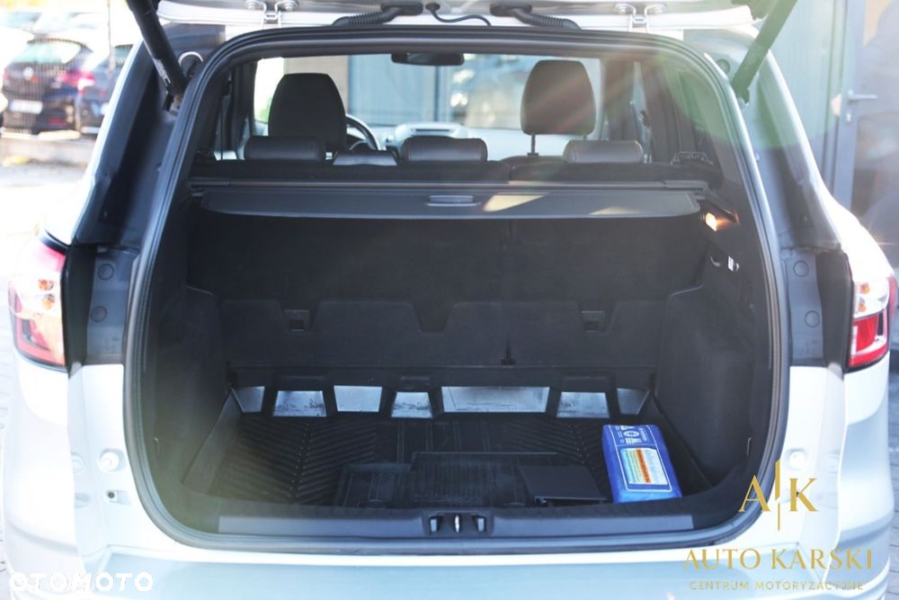 Ford Kuga - 38