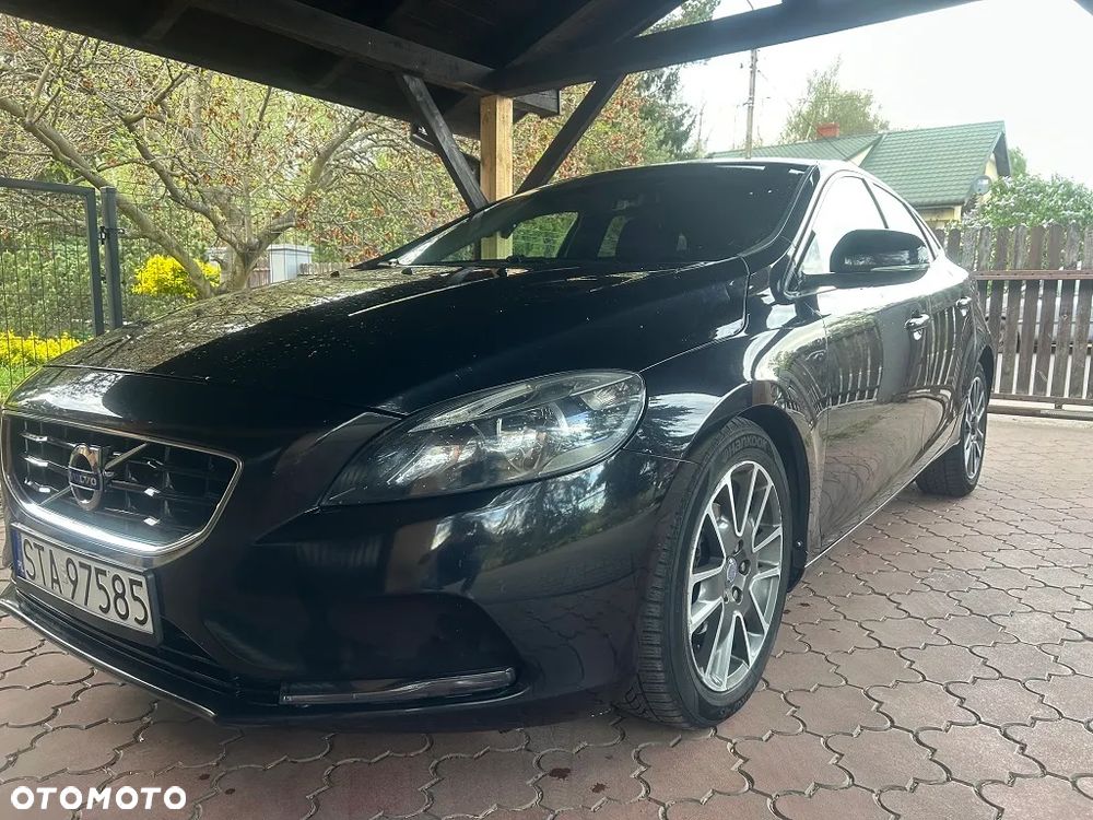 Volvo V40 D2 Momentum - 2
