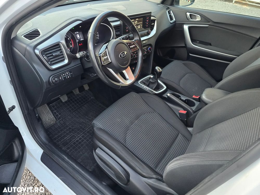 Kia Ceed 1.5 T-GDI 6MT Best - 12