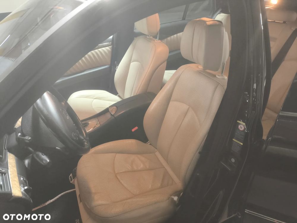 Mercedes-Benz Klasa E - 14